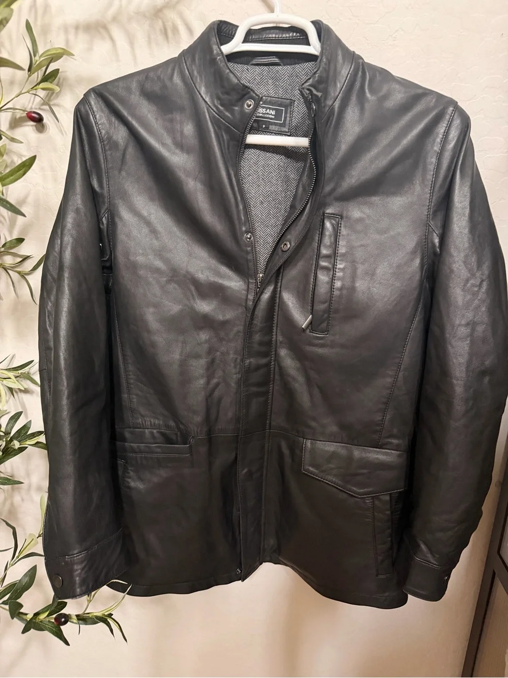Missani Le Collezioni Men's Black Leather Jacket - Classic Zip Front - Picture 4 of 9